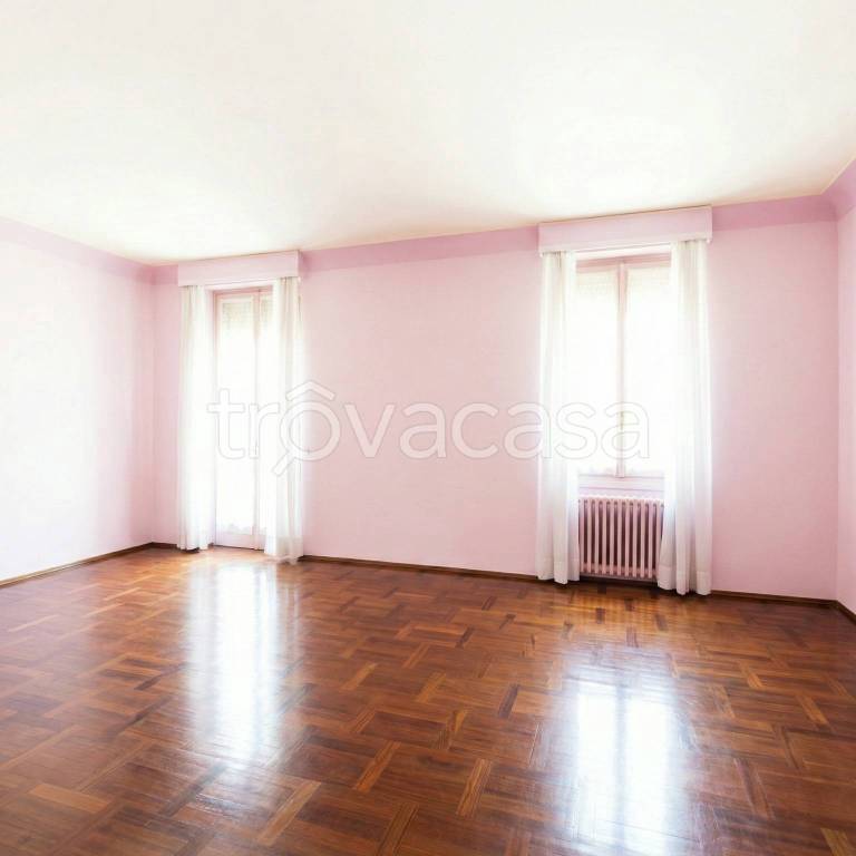 appartamento in vendita a Pavia in zona Centro Città