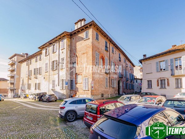 appartamento in vendita a Pavia in zona Centro Città