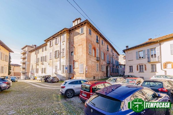appartamento in vendita a Pavia in zona Centro Città