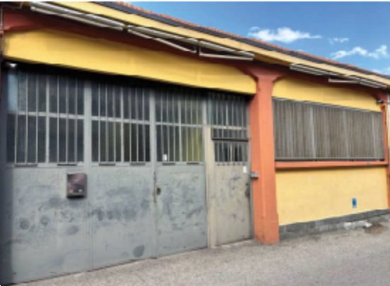 capannone in vendita a Pavia in zona Pompieri