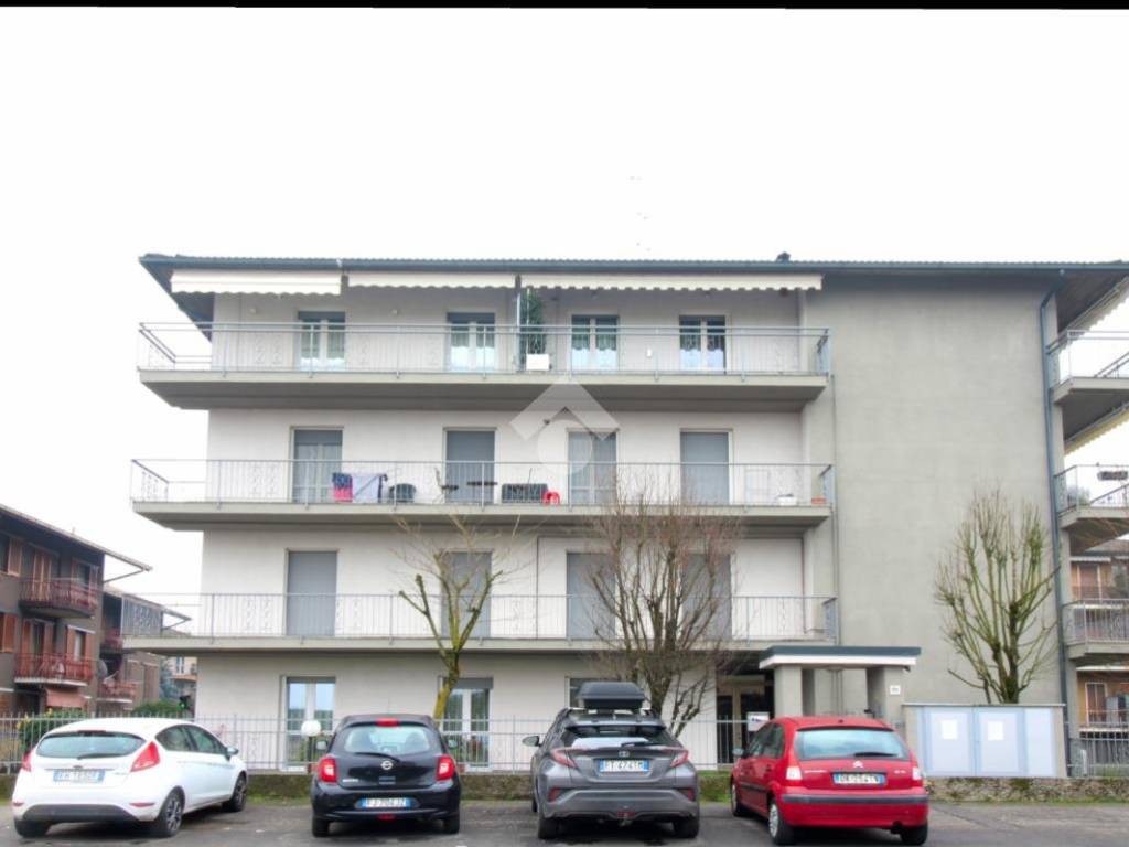 appartamento in vendita a Pavia in zona Campo Coni