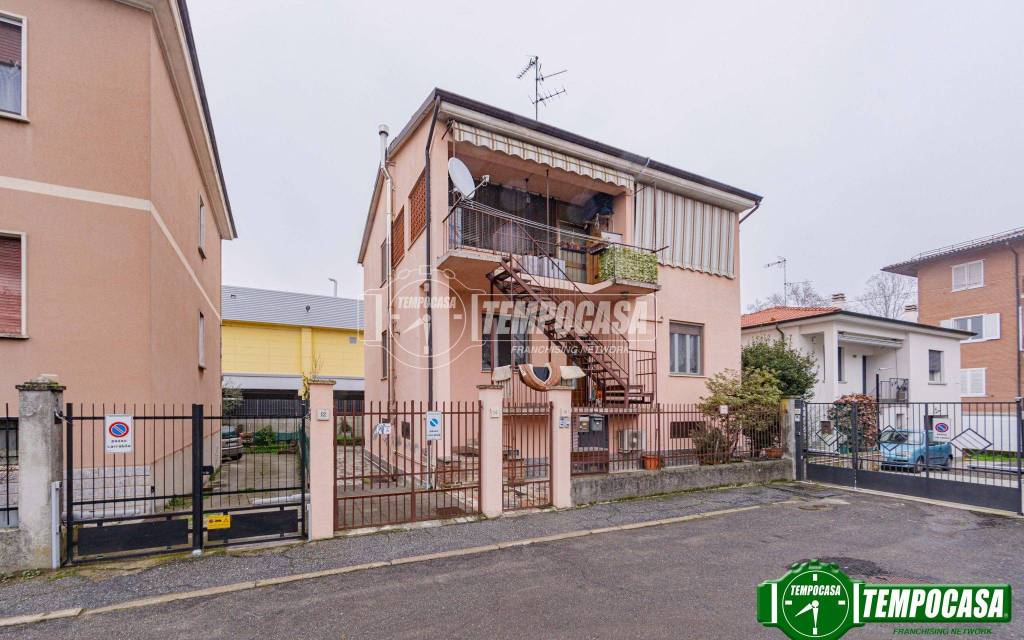 appartamento in vendita a Pavia in zona Viale Cremona