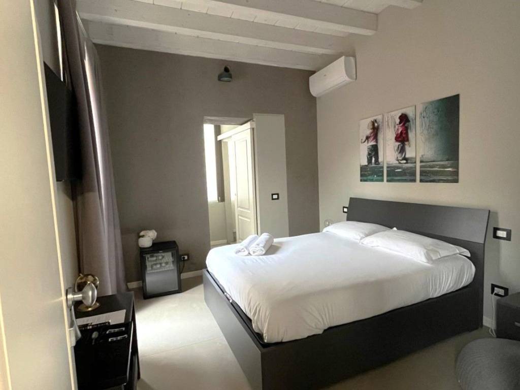 appartamento in vendita a Pavia in zona Centro Città