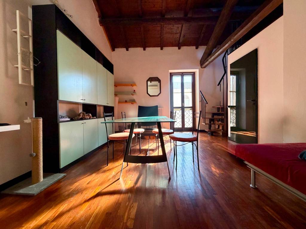 appartamento in vendita a Pavia in zona Casa sul Fiume