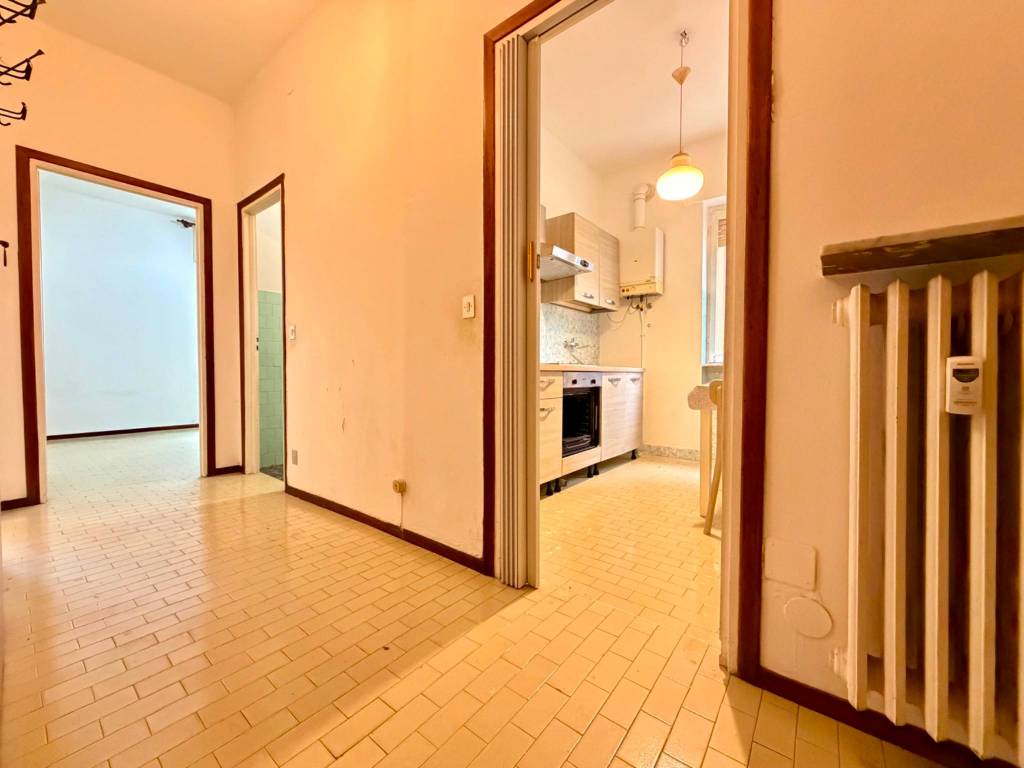 appartamento in vendita a Pavia in zona Borgo Ticino