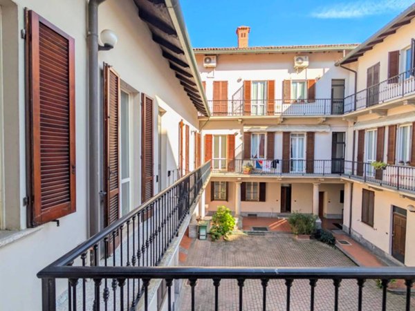 appartamento in vendita a Pavia in zona Centro Città