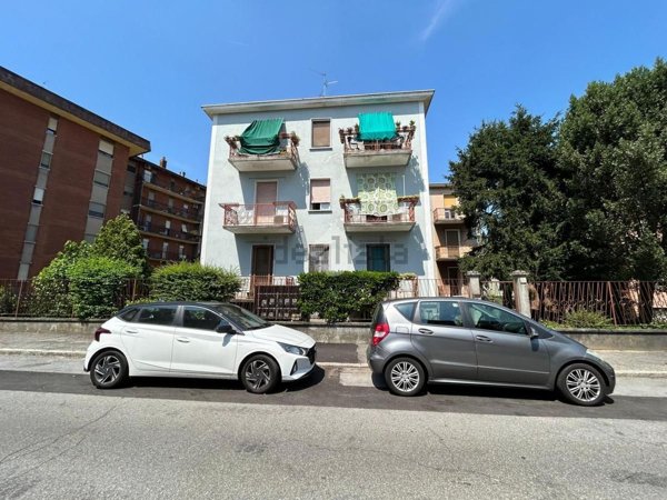 appartamento in vendita a Pavia in zona Città Giardino