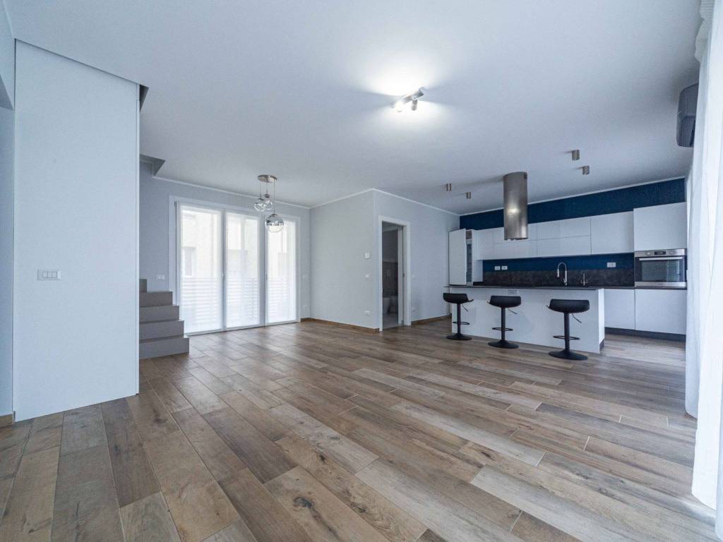 appartamento in vendita a Pavia in zona Casa sul Fiume