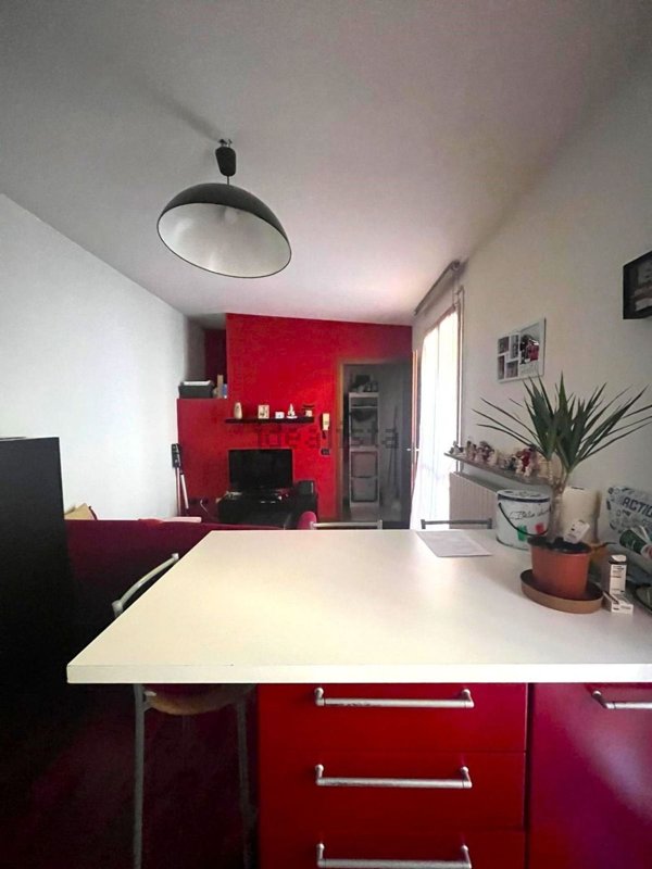 appartamento in vendita a Pavia in zona Vallone