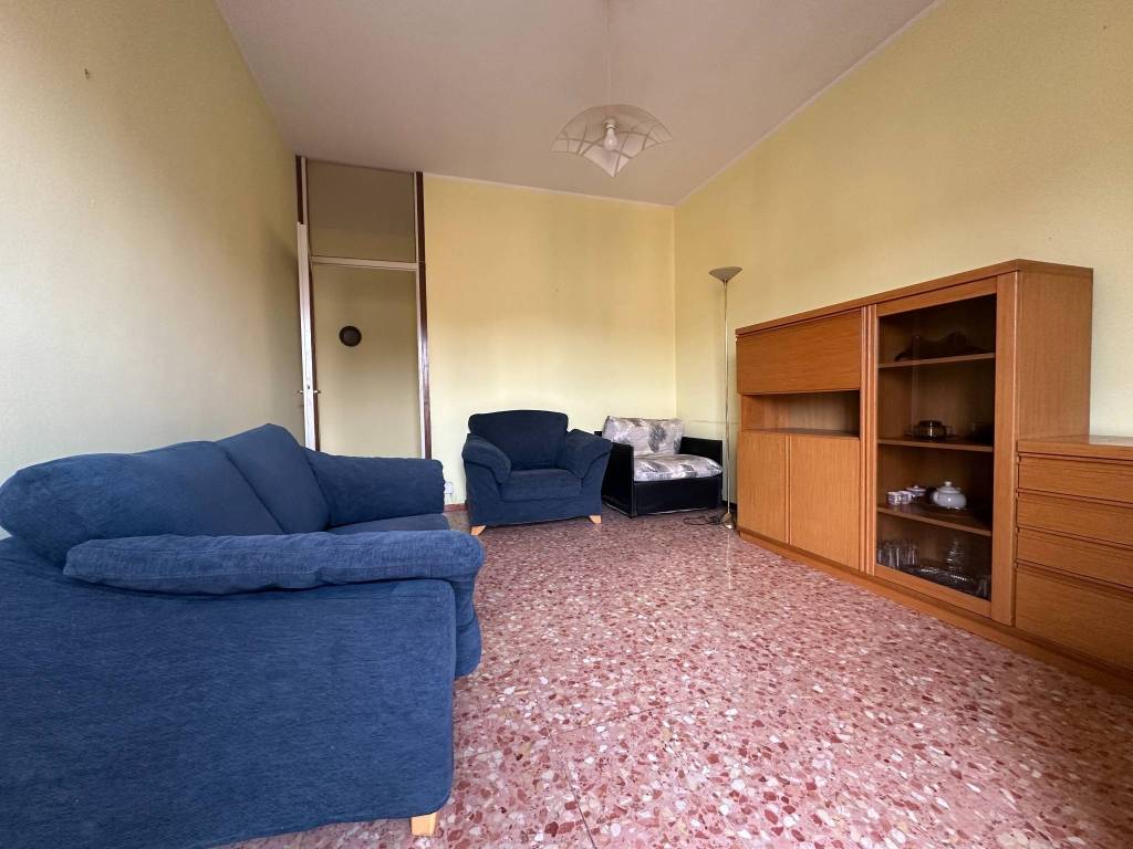 appartamento in vendita a Pavia in zona San Pietro