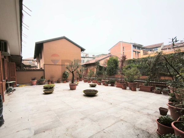 appartamento in vendita a Pavia in zona Centro Città