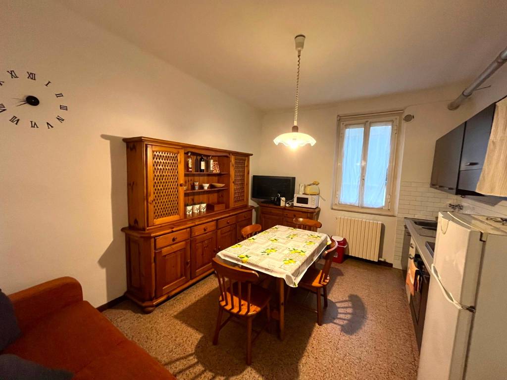 appartamento in vendita a Pavia in zona Stazione