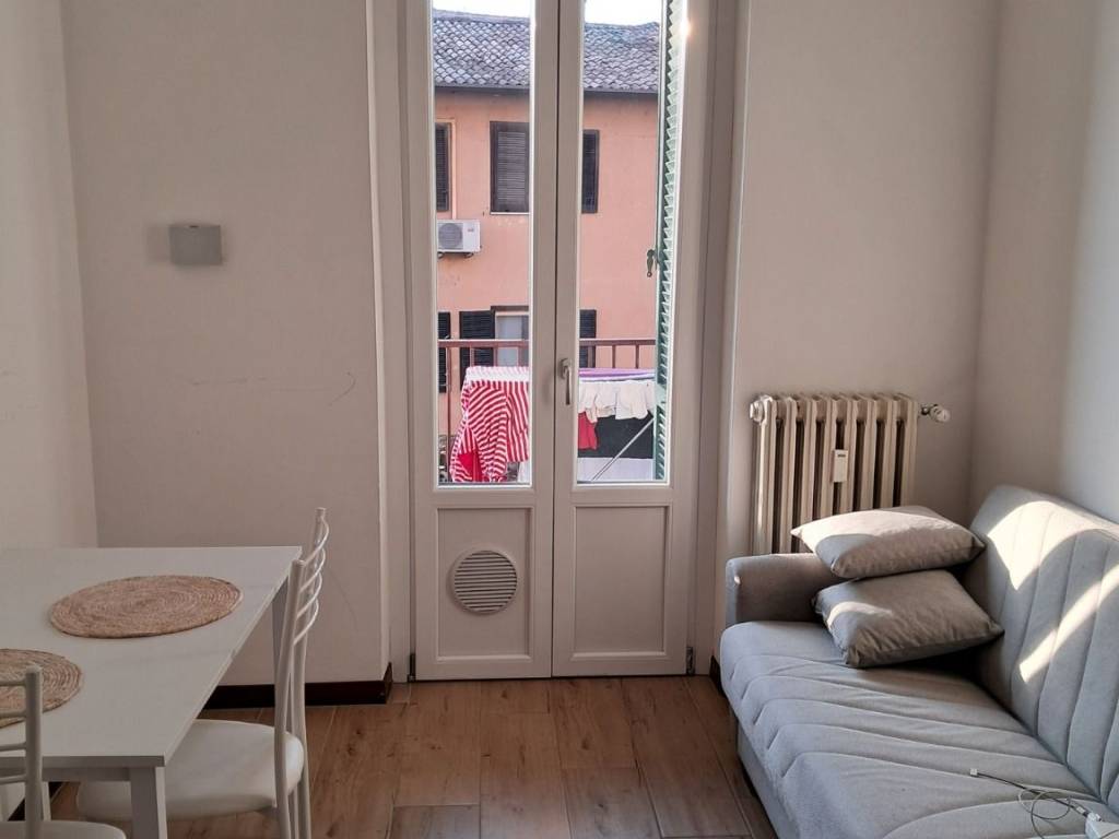 appartamento in vendita a Pavia in zona Borgo Ticino