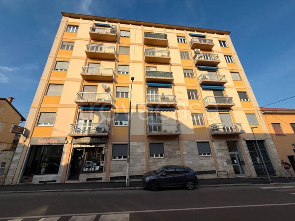 appartamento in vendita a Pavia in zona San Pietro