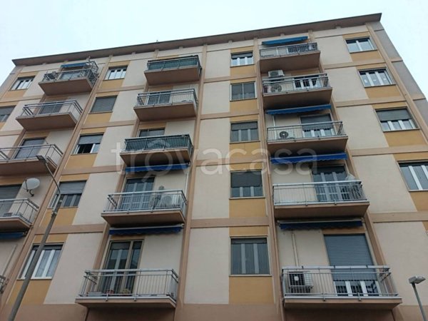 appartamento in vendita a Pavia in zona San Pietro