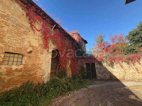 casa indipendente in vendita a Pavia in zona San Pietro
