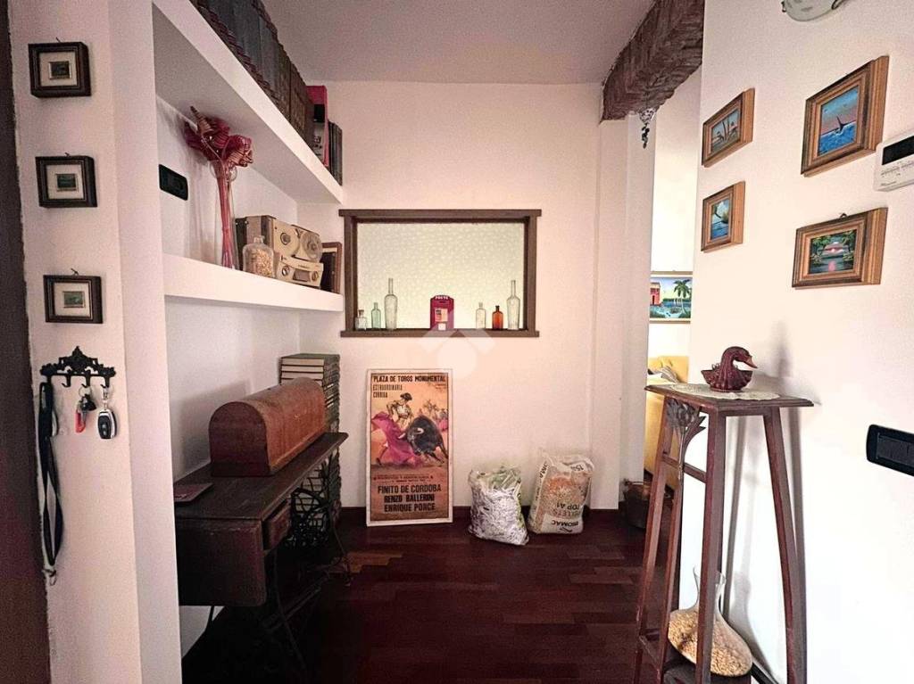 appartamento in vendita a Pavia in zona Mirabello