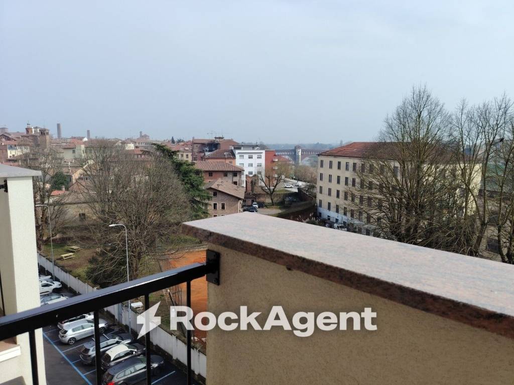 appartamento in vendita a Pavia