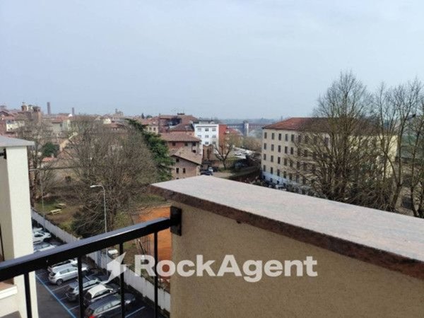 appartamento in vendita a Pavia in zona Centro Città