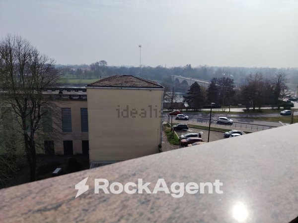 appartamento in vendita a Pavia