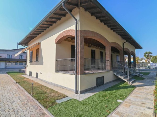 villa in vendita a Pavia in zona Fossarmato