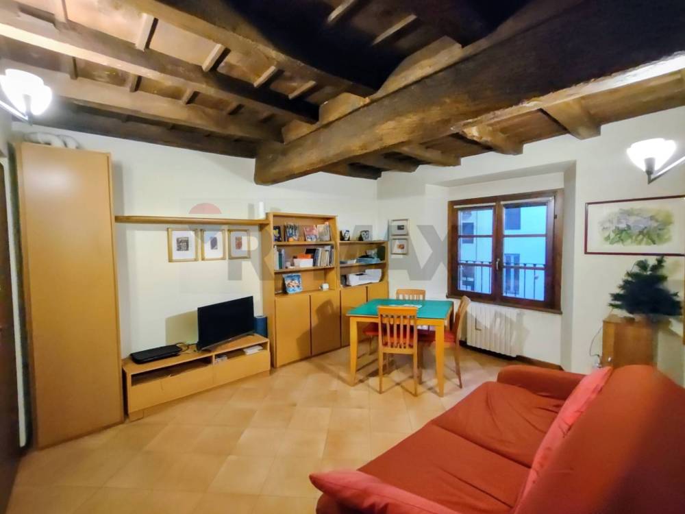 appartamento in vendita a Pavia in zona Centro Città