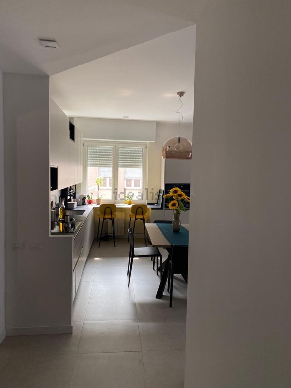 appartamento in vendita a Pavia in zona Stazione