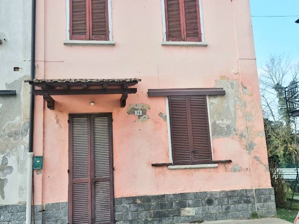 casa indipendente in vendita a Pavia in zona Cassinino