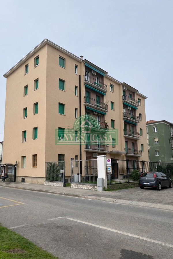 appartamento in vendita a Pavia