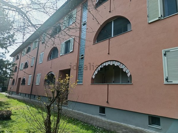 appartamento in vendita a Pavia in zona Vallone