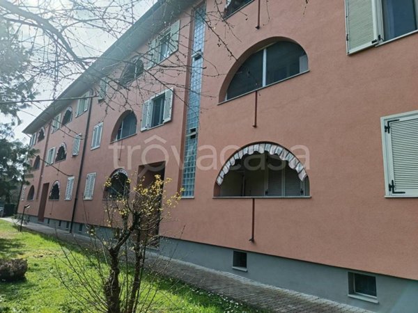 appartamento in vendita a Pavia in zona Vallone