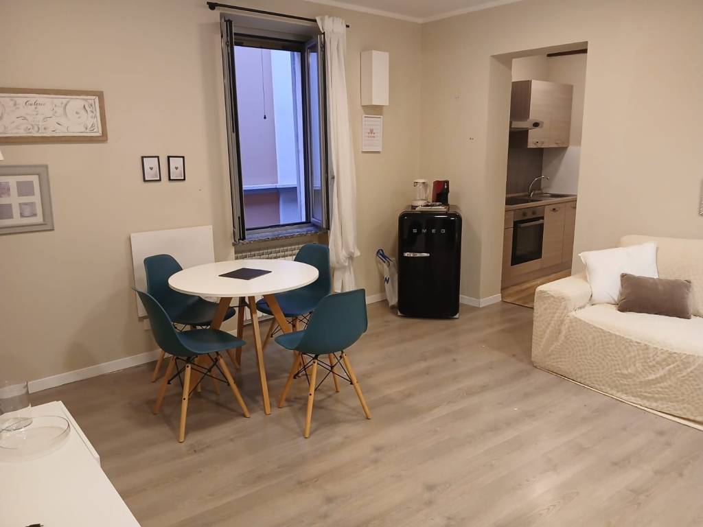 appartamento in vendita a Pavia in zona Centro Città