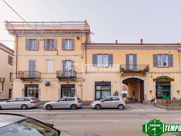 appartamento in vendita a Pavia in zona Borgo Ticino