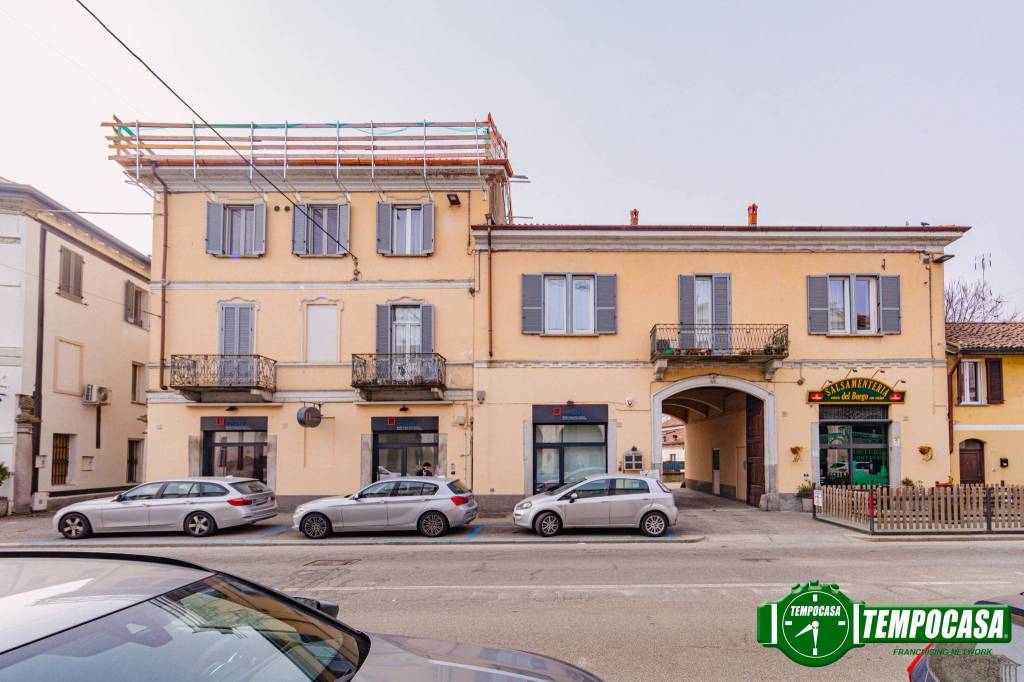 appartamento in vendita a Pavia in zona Borgo Ticino