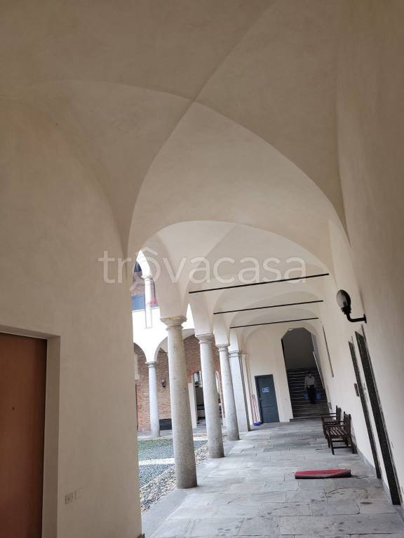 appartamento in vendita a Pavia in zona Centro Città