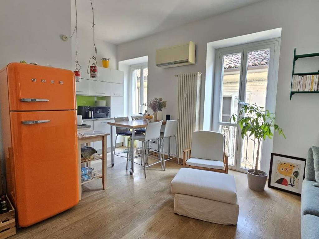 appartamento in vendita a Pavia in zona Centro Città