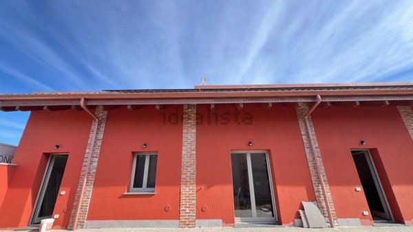 casa indipendente in vendita a Pavia in zona Rizza