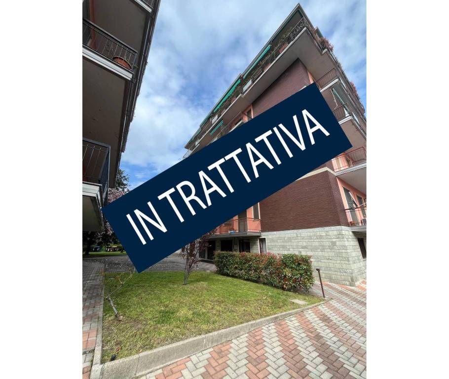 appartamento in vendita a Pavia in zona Pompieri