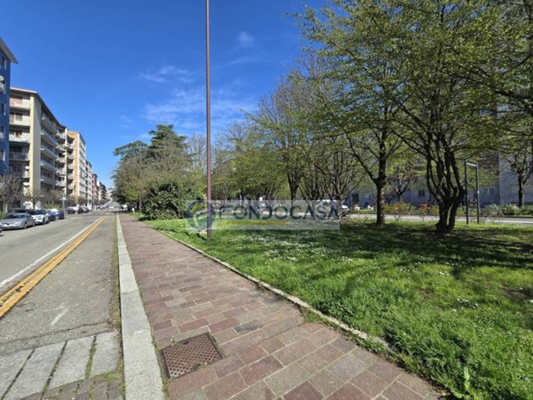appartamento in vendita a Pavia in zona Viale Della Libertà