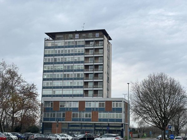 appartamento in vendita a Pavia in zona Stazione