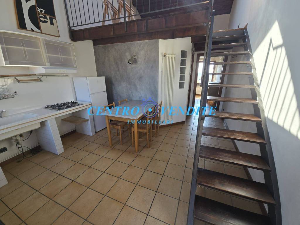 appartamento in vendita a Pavia in zona San Pietro