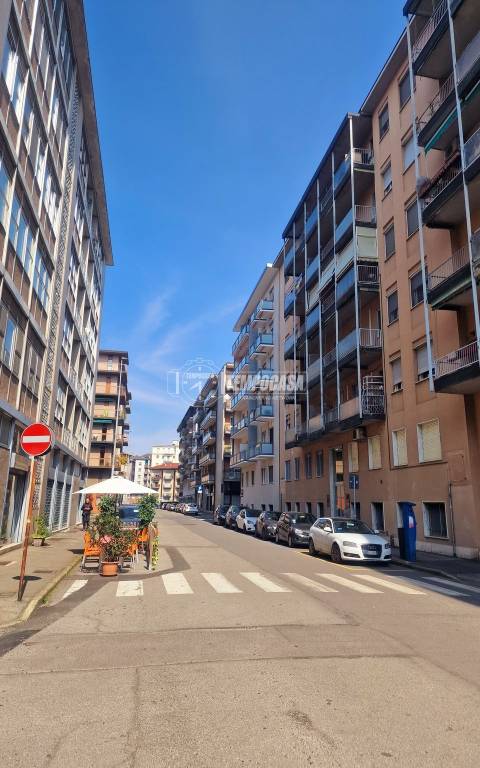 appartamento in vendita a Pavia in zona Stazione