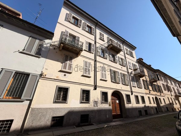 appartamento in vendita a Pavia in zona Centro Città
