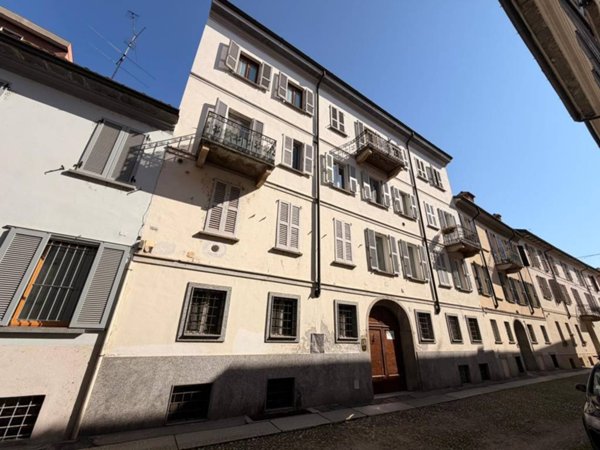 appartamento in vendita a Pavia in zona Centro Città