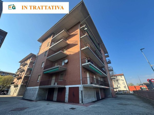 appartamento in vendita a Pavia in zona Campari