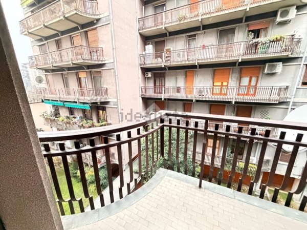 appartamento in vendita a Pavia in zona Viale Della Libertà