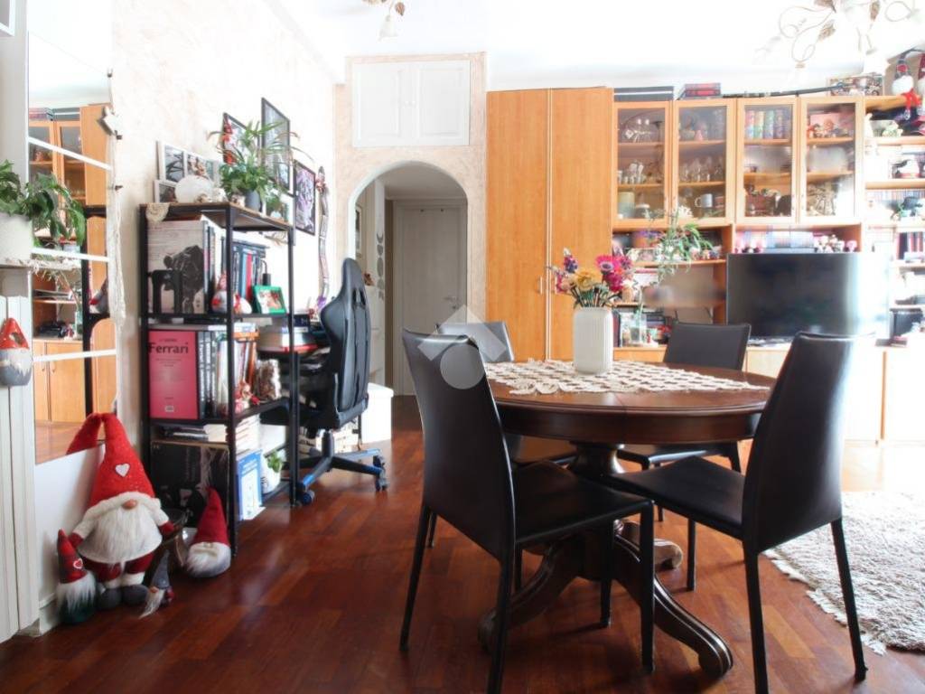 appartamento in vendita a Pavia in zona Città Giardino