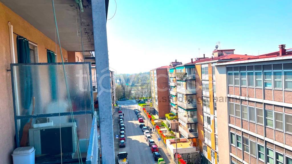 appartamento in vendita a Pavia in zona Stazione