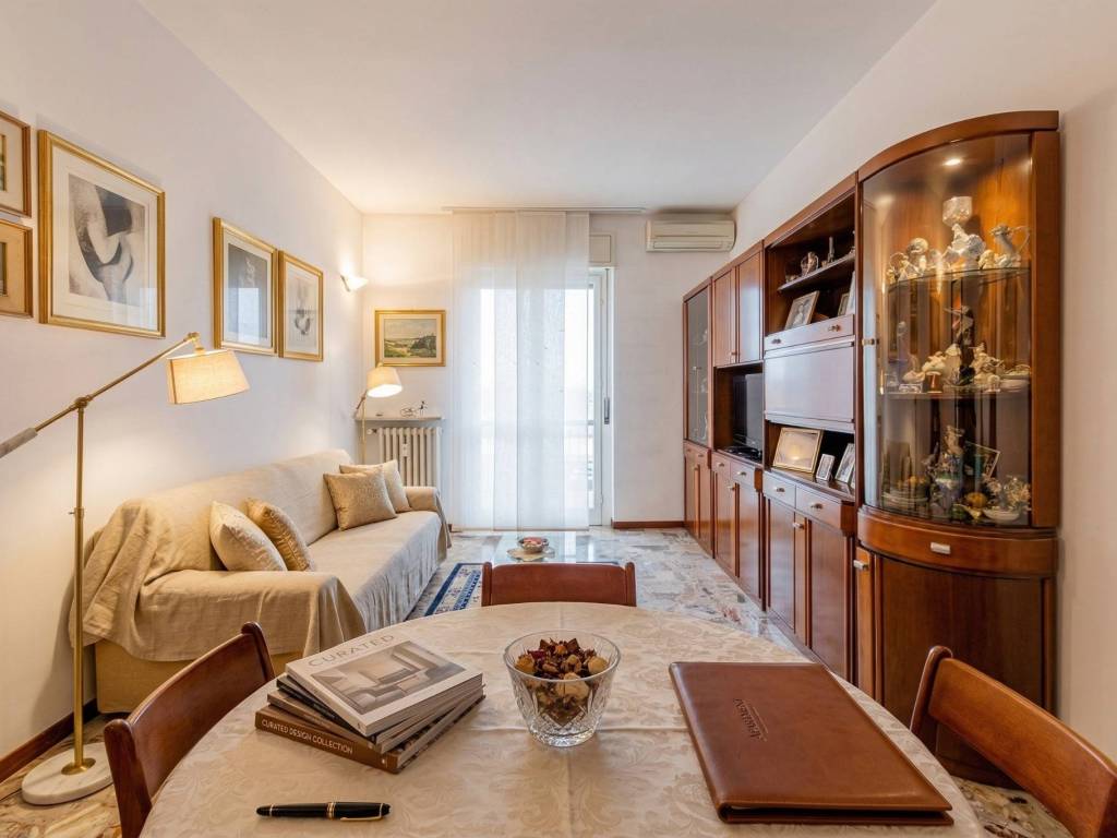 appartamento in vendita a Pavia in zona Città Giardino