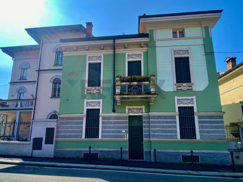 casa indipendente in vendita a Pavia